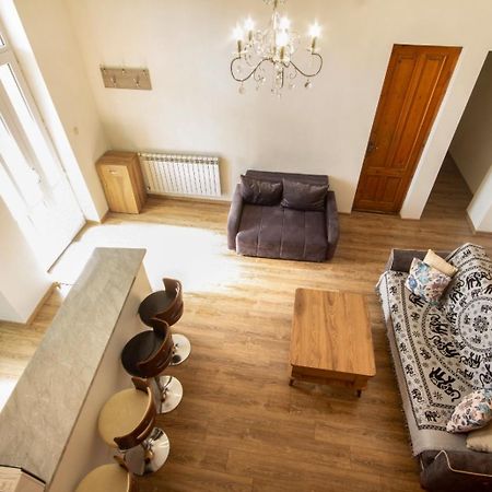 טביליסי Center Apartment 3 Rooms מראה חיצוני תמונה
