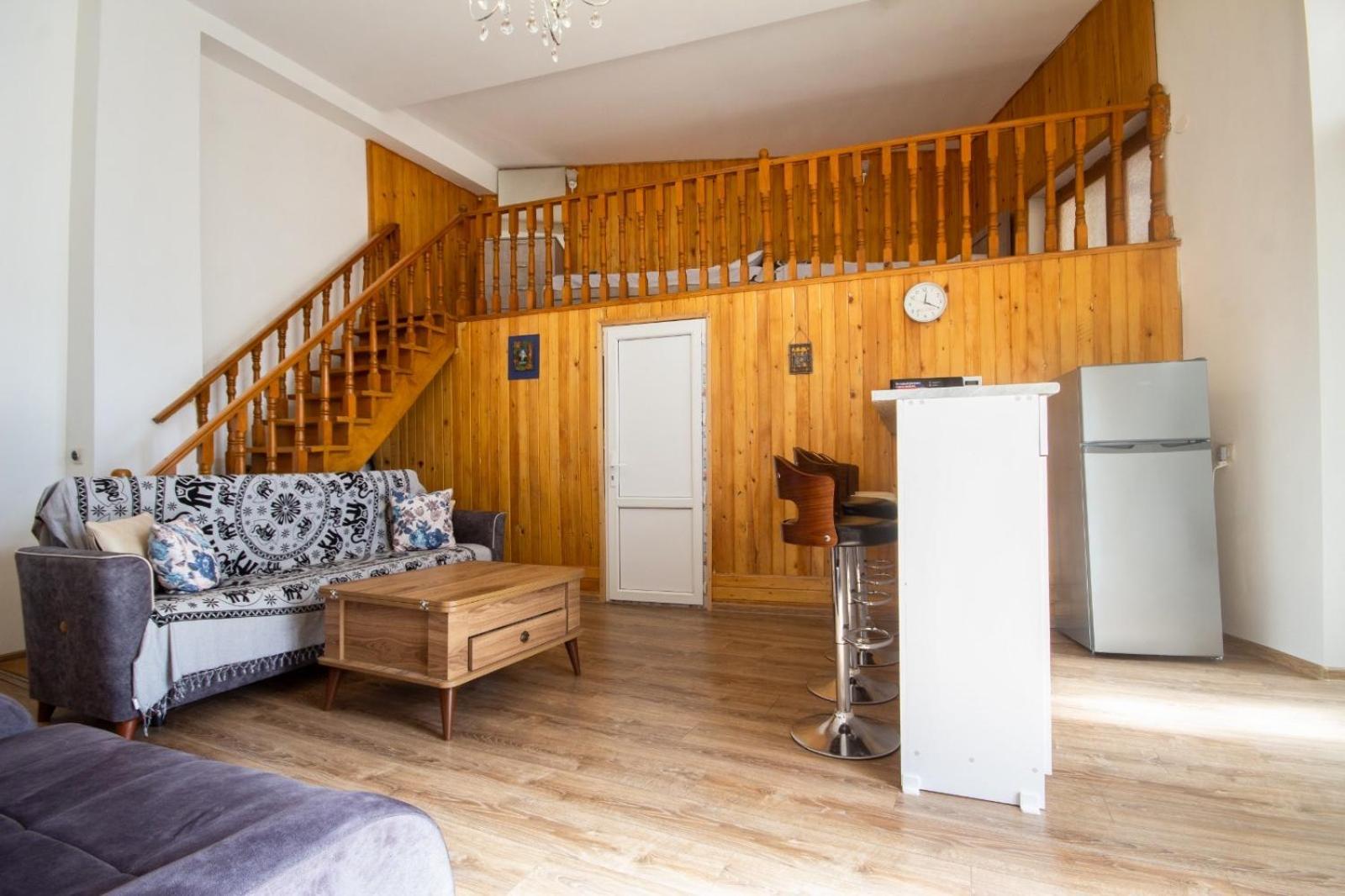 טביליסי Center Apartment 3 Rooms מראה חיצוני תמונה