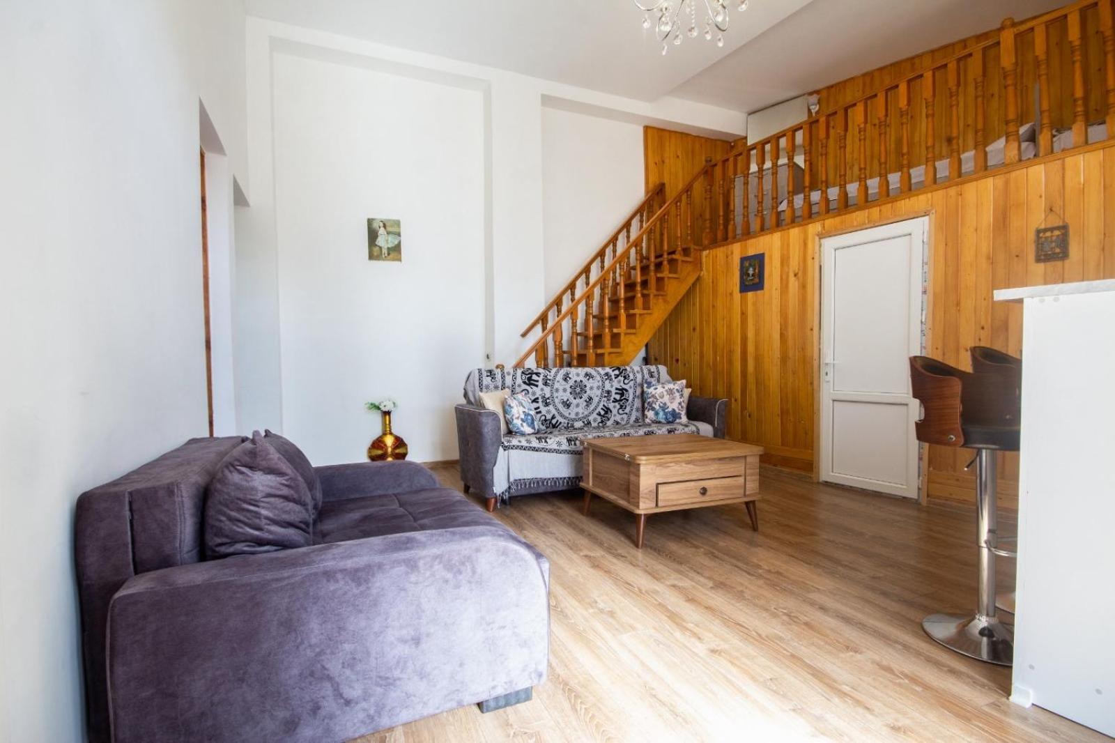 טביליסי Center Apartment 3 Rooms מראה חיצוני תמונה