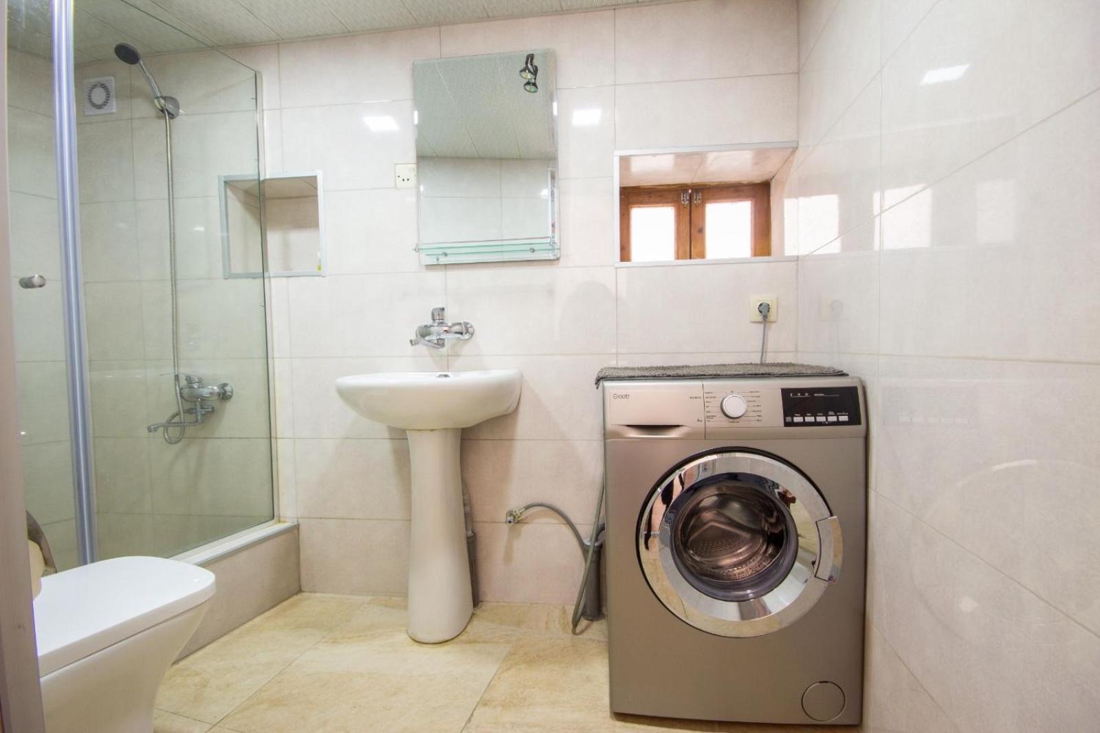 טביליסי Center Apartment 3 Rooms מראה חיצוני תמונה